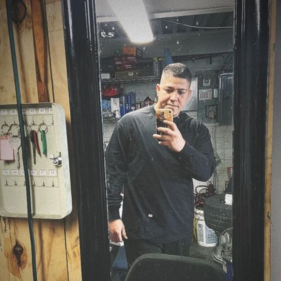 Meet your Posher, Danny - Picture 1 of 1